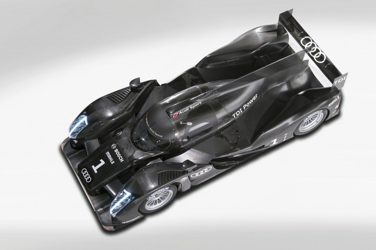 Audi R18 Race Car