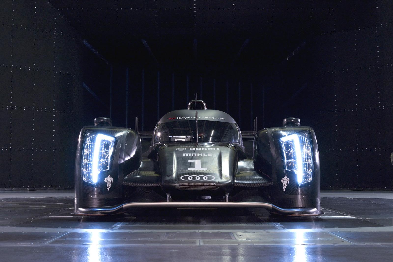 Audi R18 Race Car