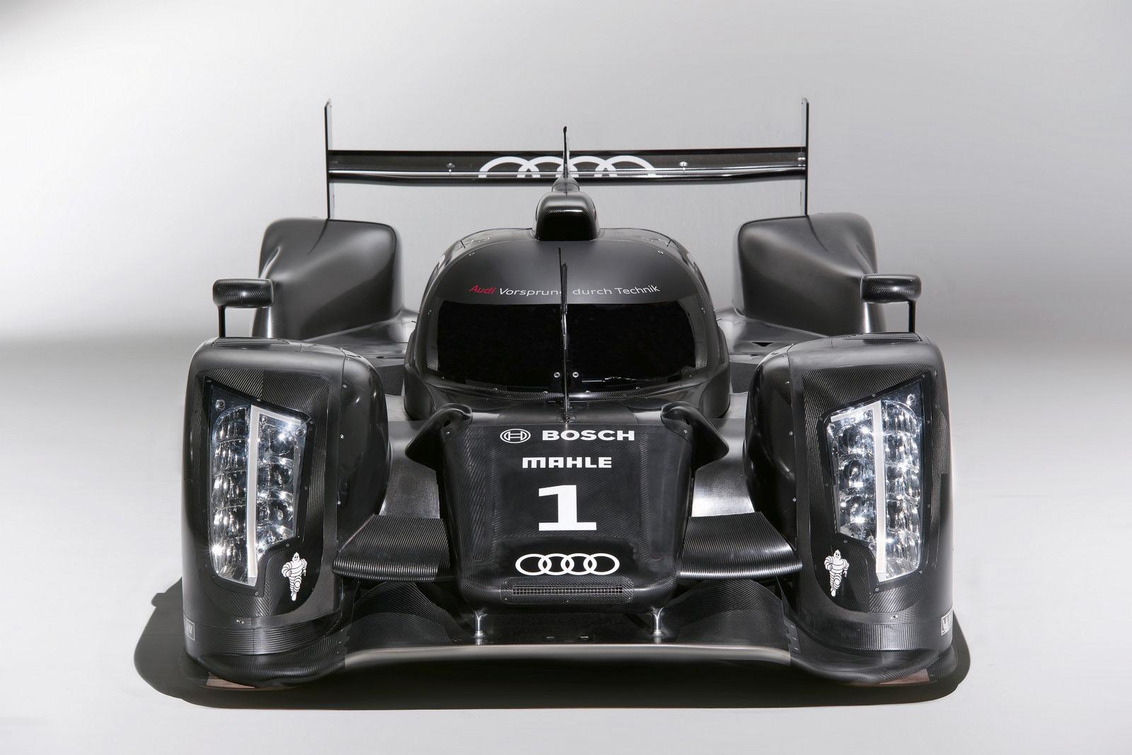 Audi R18 Race Car