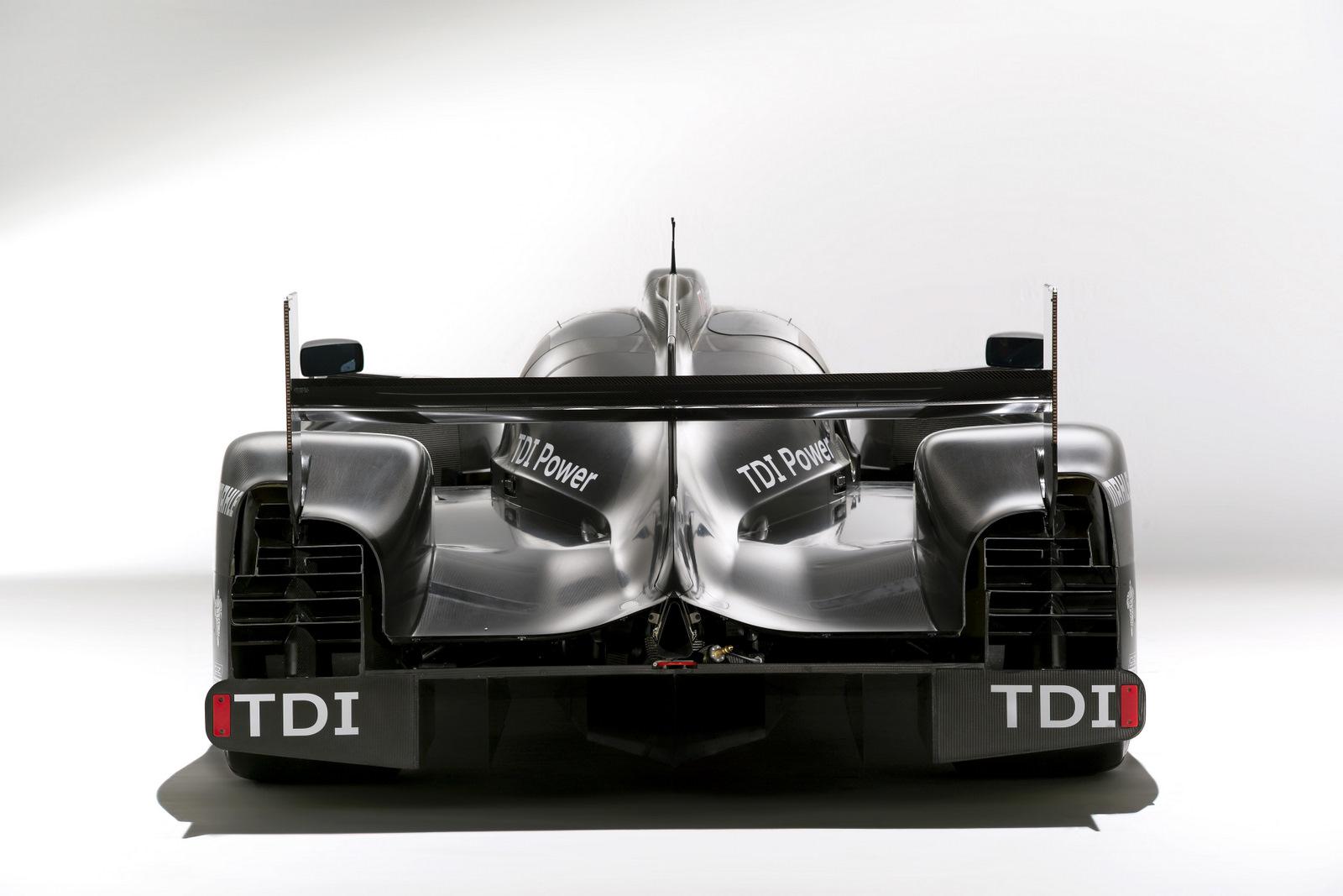 Audi R18 Race Car