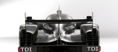 Audi R18 Race Car (2010) - picture 12 of 19