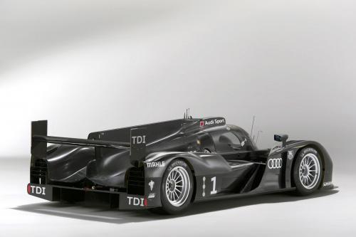 Audi R18 Race Car (2010) - picture 8 of 19