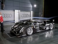 Audi R18 Race Car (2010) - picture 3 of 19