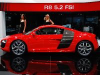 Audi R8 5.2 FSI Detroit (2009) - picture 5 of 9