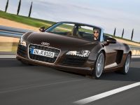 Audi R8 Spyder 4.2 FSI quattro (2010) - picture 1 of 2