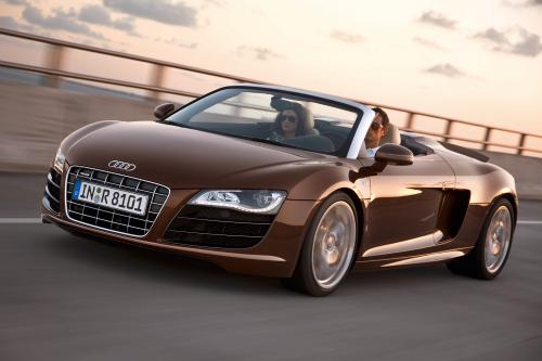 Audi R8 Spyder 5.2 FSI quattro (2010) - picture 24 of 36