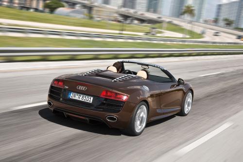 Audi R8 Spyder 5.2 FSI quattro (2010) - picture 32 of 36