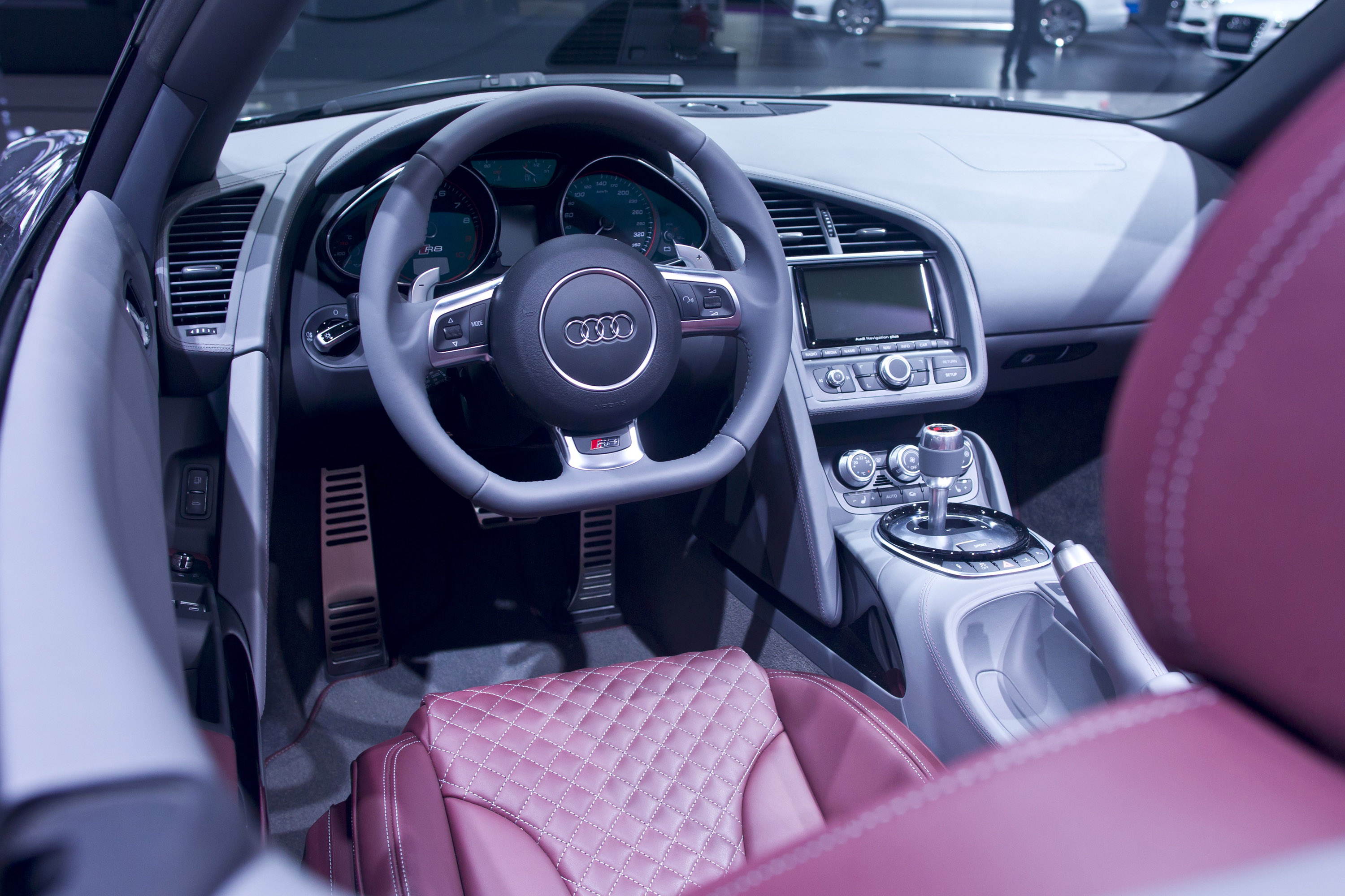 Audi R8 Spyder Moscow