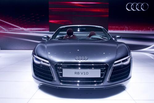 Audi R8 Spyder Moscow (2012) - picture 1 of 8