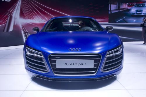 Audi R8 V10 plus Moscow (2012) - picture 1 of 6