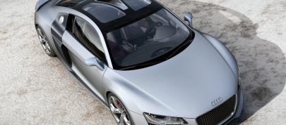 Audi R8 V12 TDI Concept (2008) - picture 4 of 13