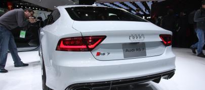 Audi RS 7 Detroit (2013) - picture 7 of 8
