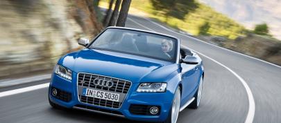 Audi S5 Cabriolet (2010) - picture 36 of 51