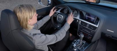 Audi S5 Cabriolet (2010) - picture 44 of 51