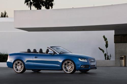 Audi S5 Cabriolet (2010) - picture 16 of 51