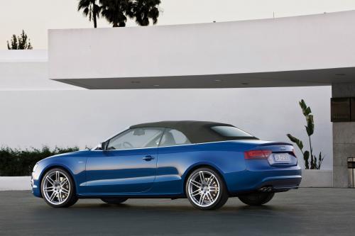 Audi S5 Cabriolet (2010) - picture 25 of 51