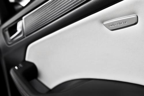Audi SQ5 TDI (2013) - picture 32 of 38