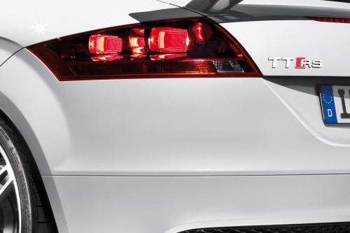 Audi TT RS (2010) - picture 1 of 5