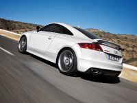 Audi TT RS (2010) - picture 4 of 5
