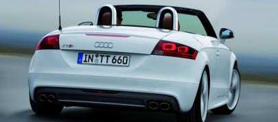 Audi TTS TFSI (2009) - picture 4 of 4