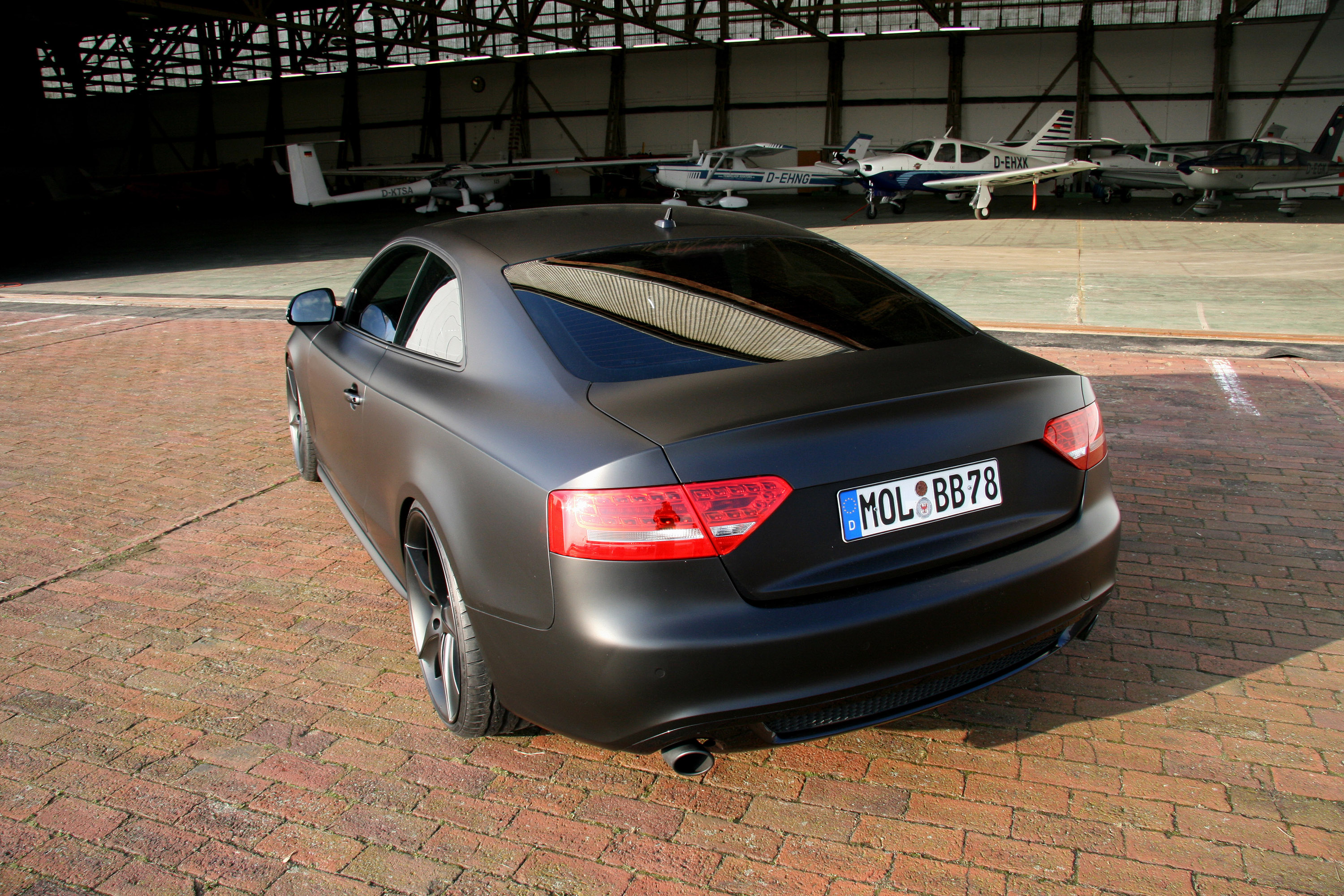 AVUS PERFORMANCE Audi A5 matt black