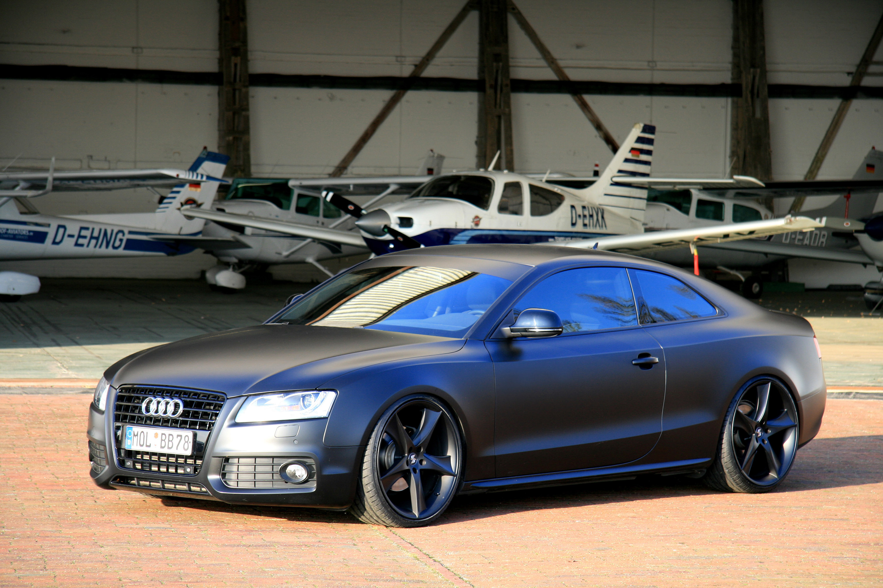 AVUS PERFORMANCE Audi A5 matt black