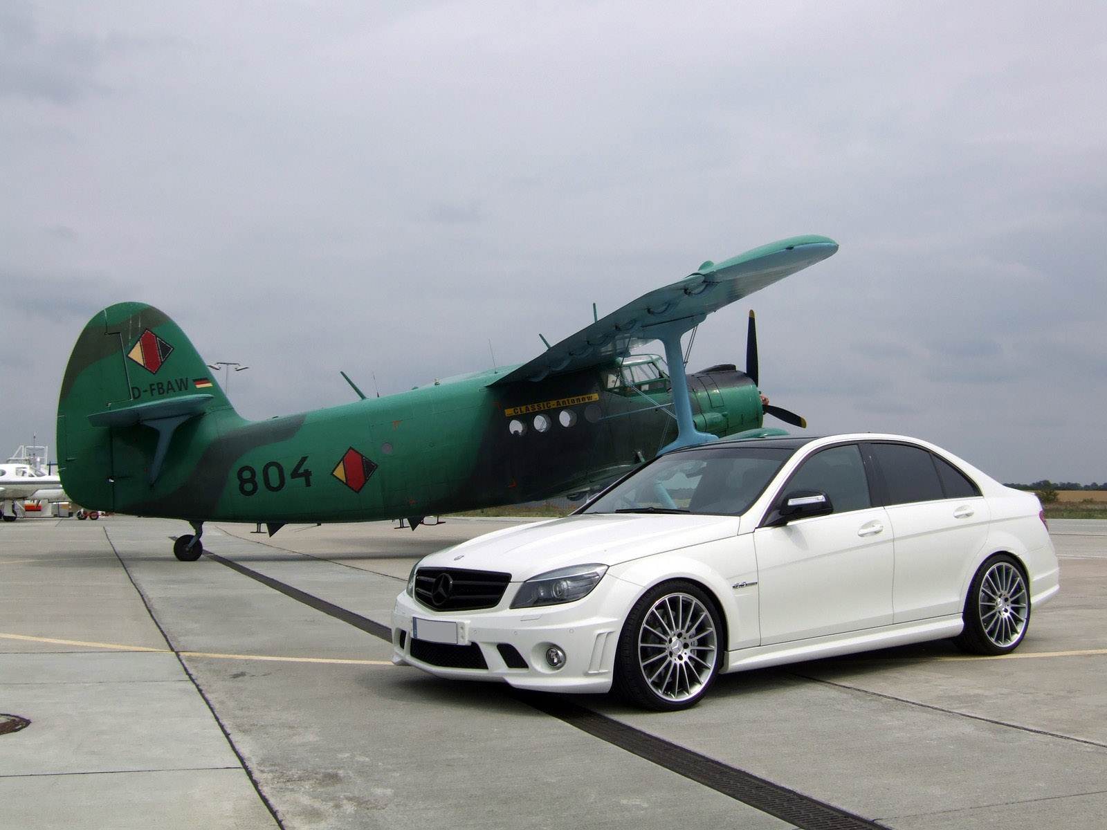 AVUS PERFORMANCE Mercedes-Benz C63 AMG