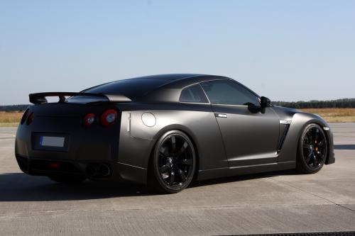 AVUS PERFORMANCE Nissan GT-R (2009) - picture 1 of 10