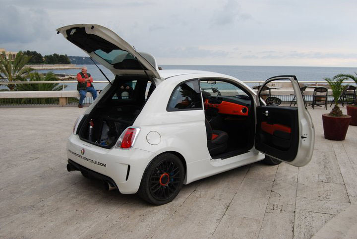 Aznom Fiat 500