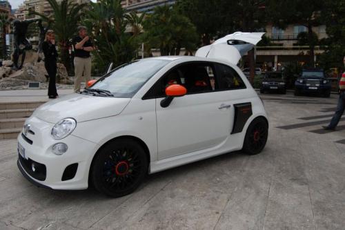 Aznom Fiat 500 (2011) - picture 1 of 6