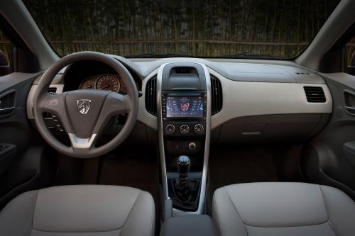 Baojun 630 (2010) - picture 1 of 5