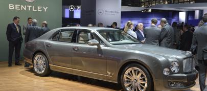 Bentley Continental GTC V8 New York (2012) - picture 4 of 4