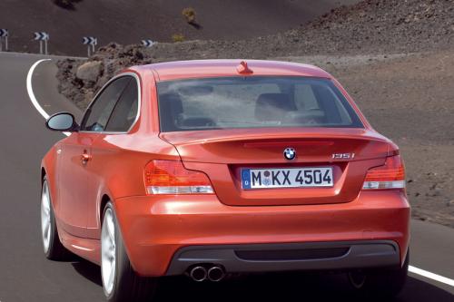 BMW 1 Series Coupe (2008) - picture 8 of 9