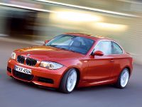 BMW 1 Series Coupe (2008) - picture 1 of 9