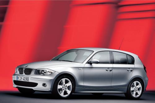BMW 130i (2005) - picture 1 of 2