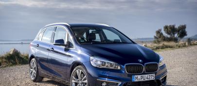BMW 225i xDrive Active Tourer (2014) - picture 4 of 12