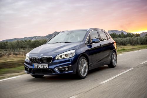 BMW 225i xDrive Active Tourer (2014) - picture 1 of 12