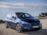 BMW 225i xDrive Active Tourer (2014) - picture 4 of 12