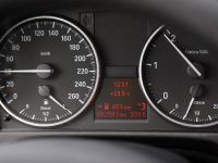 BMW 320d EfficientDynamics Edition (2009) - picture 10 of 12