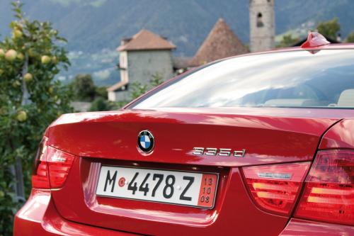 BMW 335d BluePerformance (2009) - picture 1 of 5