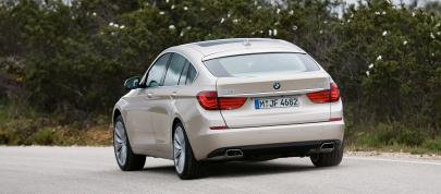 BMW 5 Series Gran Turismo (2010) - picture 4 of 32