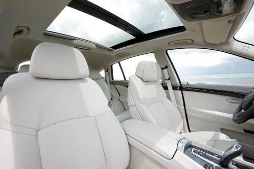BMW 5 Series Gran Turismo (2010) - picture 24 of 32