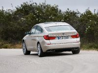 BMW 5 Series Gran Turismo (2010) - picture 8 of 32