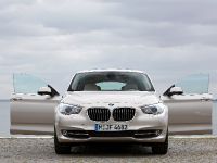 BMW 5 Series Gran Turismo (2010) - picture 14 of 32