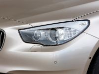 BMW 5 Series Gran Turismo (2010) - picture 18 of 32