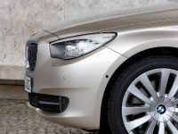 BMW 5 Series Gran Turismo (2010) - picture 19 of 32