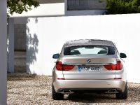 BMW 5 Series Gran Turismo (2010) - picture 4 of 32