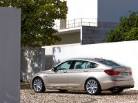 BMW 5 Series Gran Turismo (2010) - picture 2 of 32