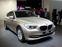 BMW 5-Series Shanghai (2013) - picture 3 of 4