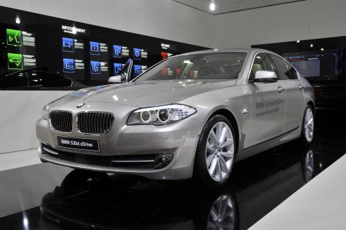 BMW 530d xDrive Geneva (2011) - picture 1 of 2